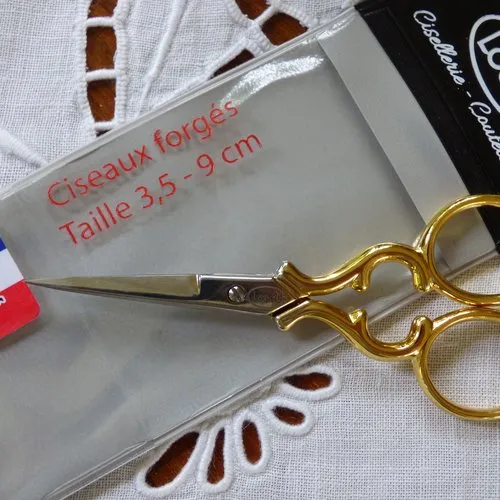 Ciseau de brodeuse  gothique ref 3003.1