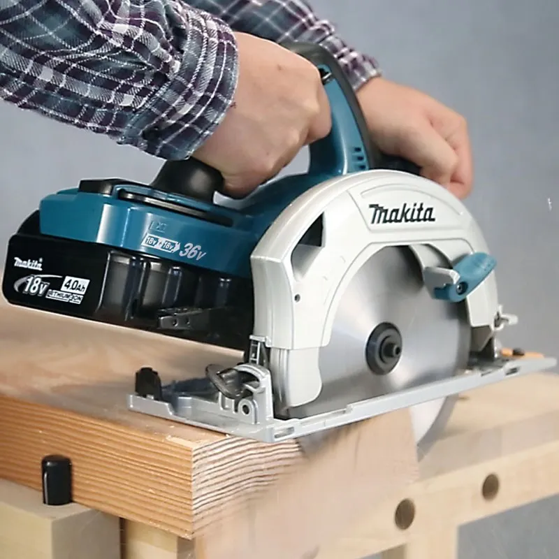 Scie circulaire à accus Ø 190 mm 2x18V AWS DHS710ZJ Makita